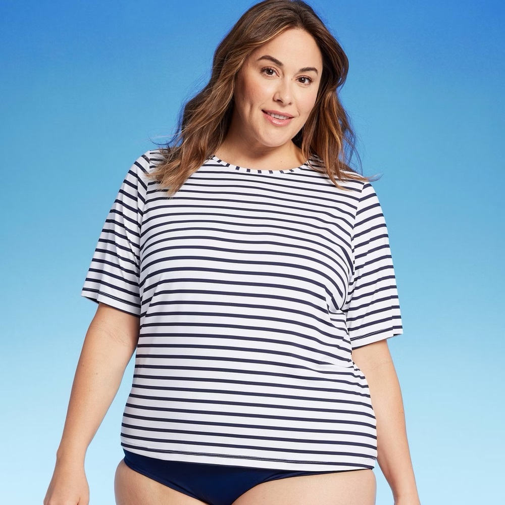 Lands' End UPF 50 Striped Crewneck Half Sleeve Rash Guard Navy Blue/White 1X